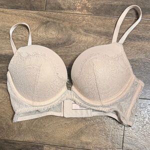 Victoria's Secret Lace Underwire Bra - Beige